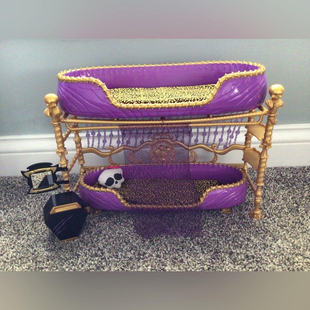 Monster high clawdeen wolf bedroom set